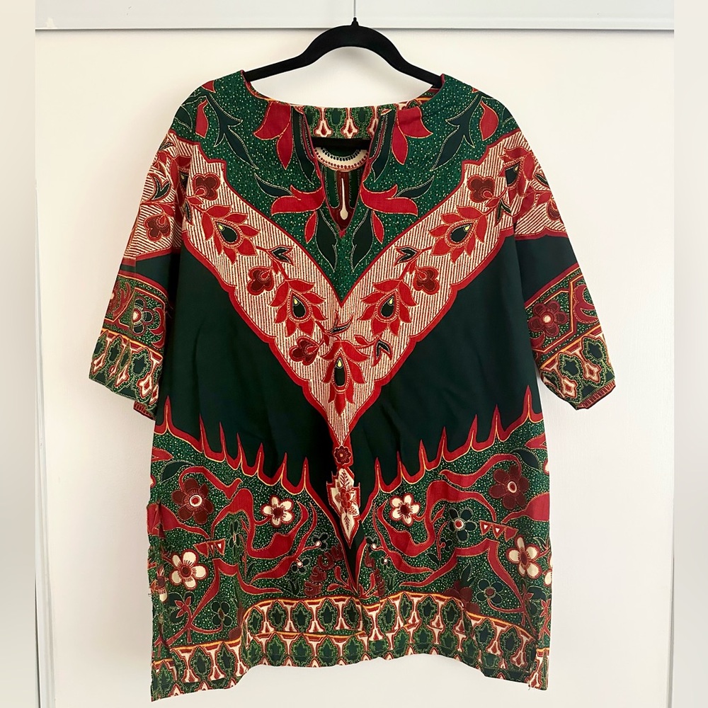 V-Neck Green and Red Women's Top